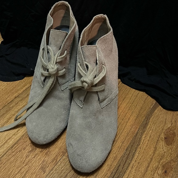 Suede heeled booties - Picture 7 of 14